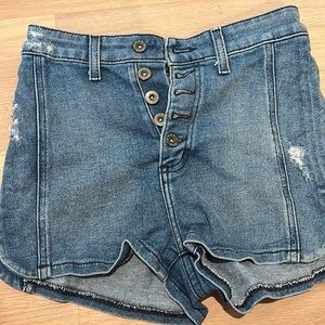 High waisted carmar shorts